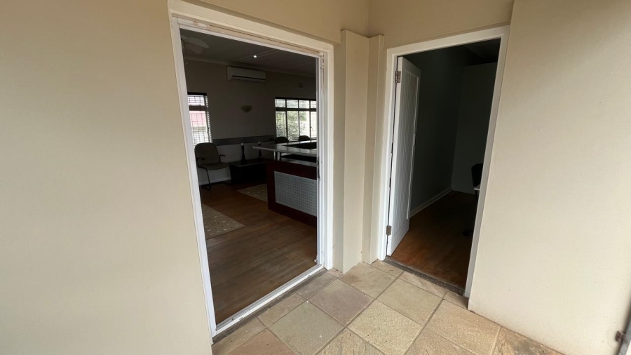  Bedroom Property for Sale in Jeffreys Bay Central Eastern Cape